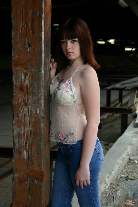 B4rbi3 adult model pictures