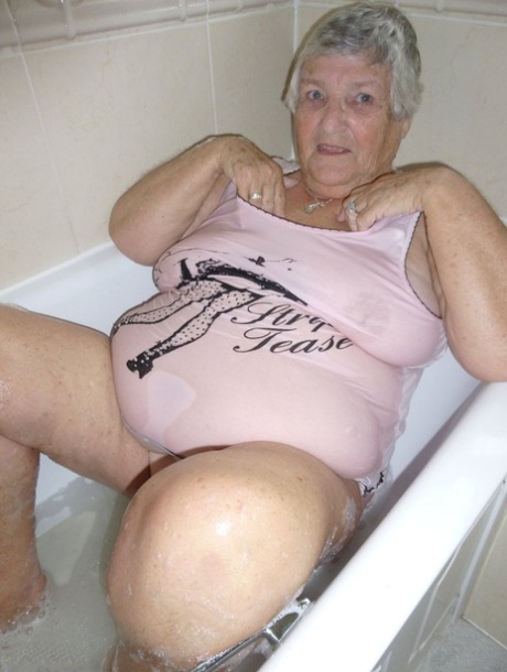 Grandma Libby pornstar perfect image