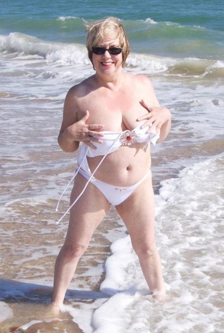 most viewed blonde art nude pic