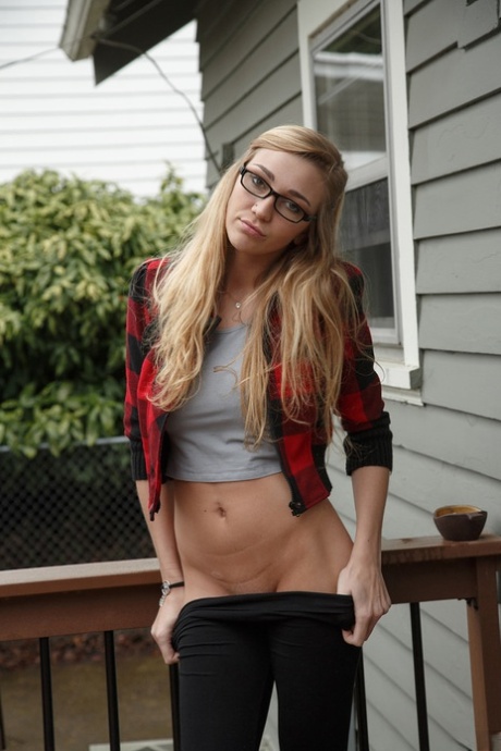 Kendra Sunderland adult star gallery