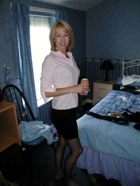 short hair secretary hot xxx picture