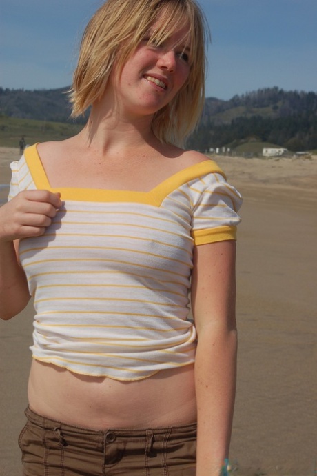 skinny blonde teen pov hot nude pictures